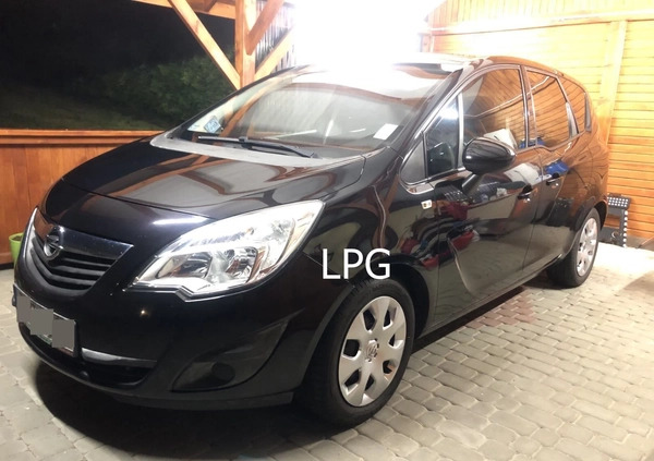 Opel Meriva cena 19800 przebieg: 200000, rok produkcji 2011 z Gdańsk małe 67
